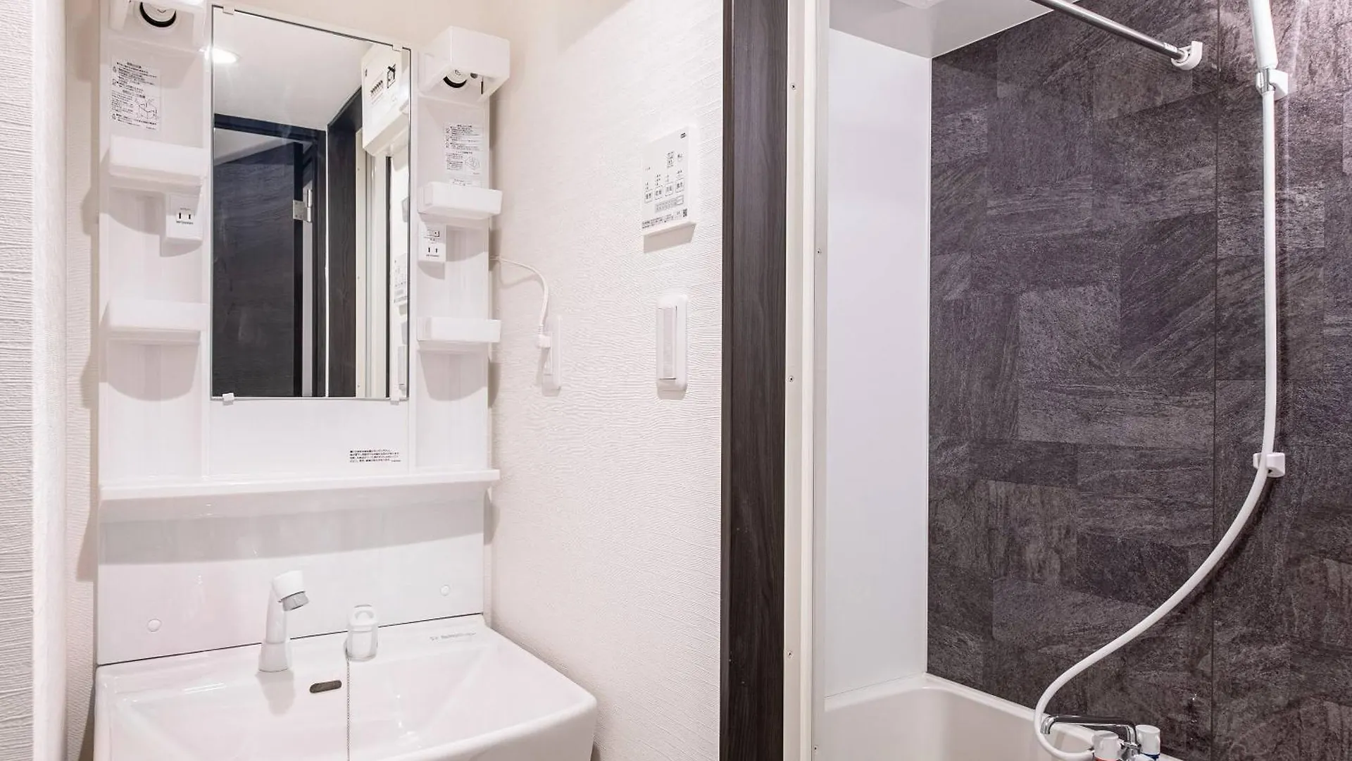 Grande Morishita Apartment Tokyo 0*,